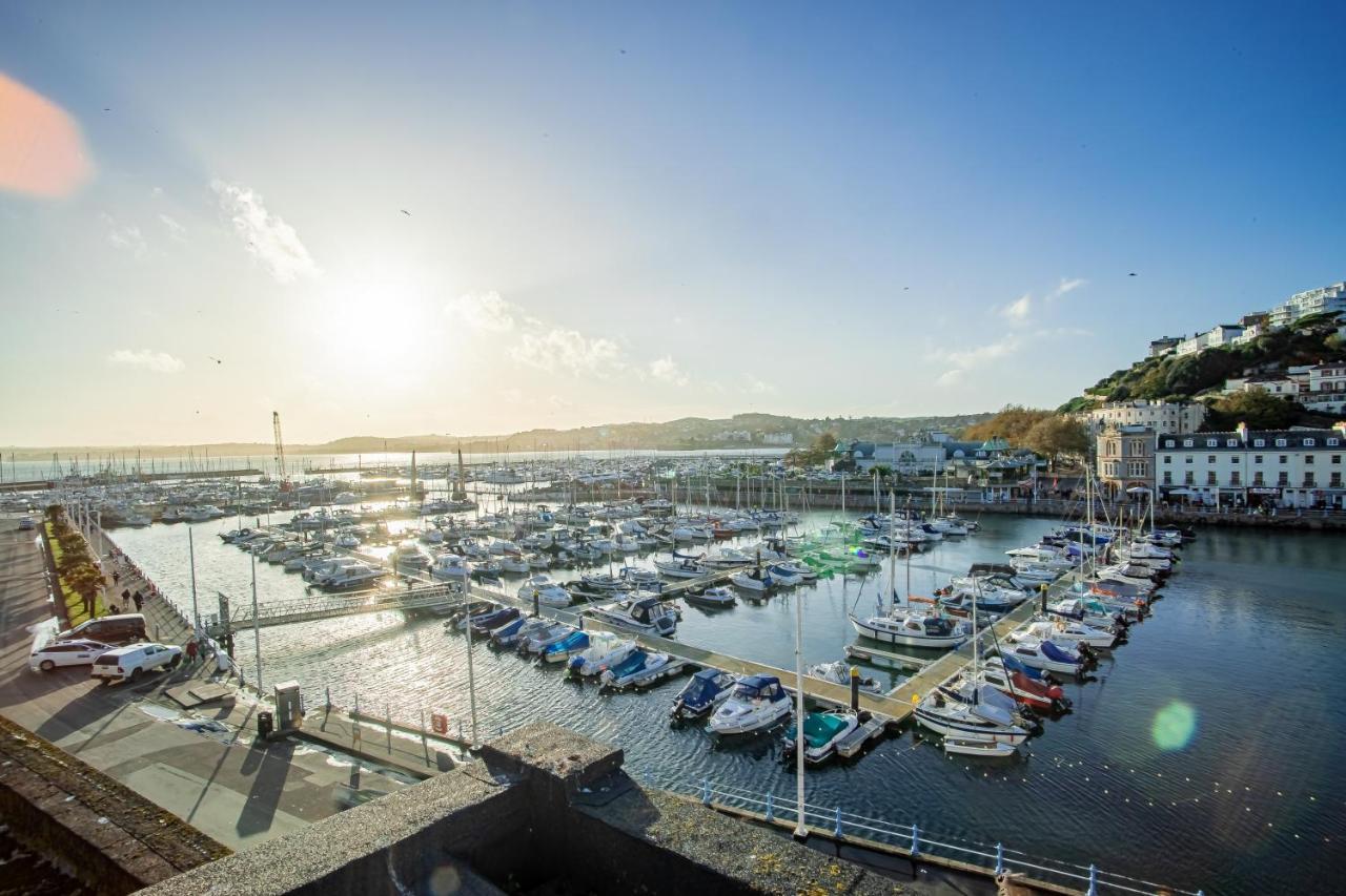 Elegant Fresh Spacious Two Bed Apartment - Juliet Balcony - Sea, Marina, Harbour Views, English Riviera Clock Tower Torquay Exterior photo